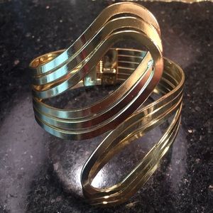 Classy Cuff Bracelet in Gold